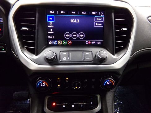 Used 2023 GMC Acadia SLT image 20