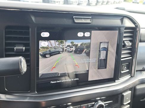 New 2026 Ford F250 Lariat w/ Black Appearance Package image 30