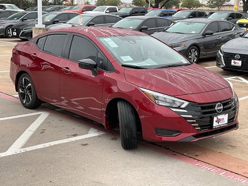 New 2025 Nissan Versa SR w/ Trunk Package image 4