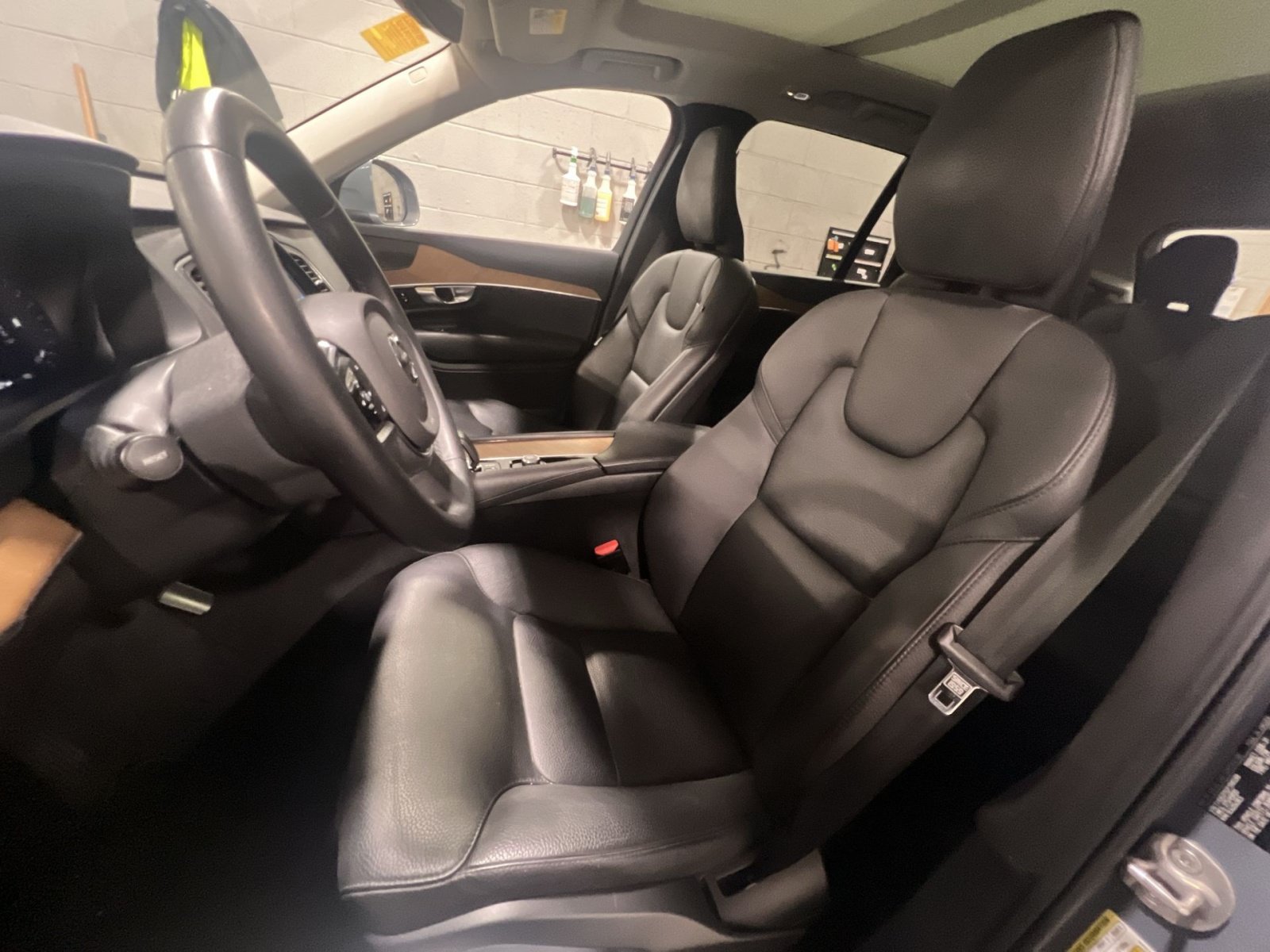 Used 2023 Volvo XC90 B6 Plus AWD/4WD image 13