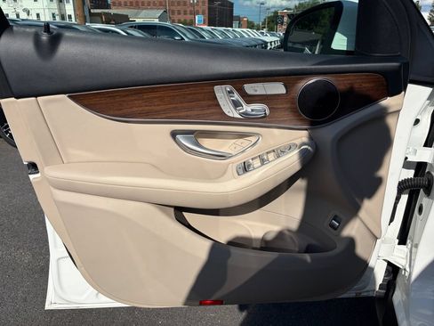 Certified 2021 Mercedes-Benz GLC 300 4MATIC image 17