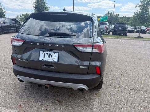 Used 2020 Ford Escape Titanium AWD/4WD image 6