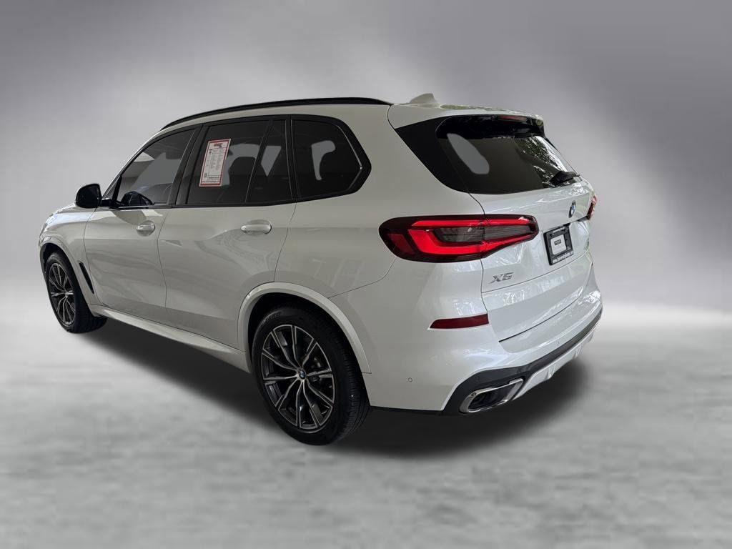 Used 2021 BMW X5 xDrive40i w/ M Sport Package AWD/4WD image 4