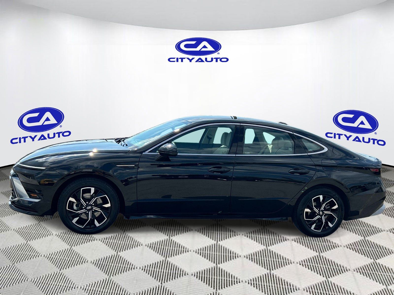 Used 2025 Hyundai Sonata SEL FWD image 7
