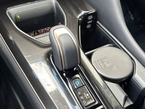 Certified 2025 Toyota Crown Signia image 26