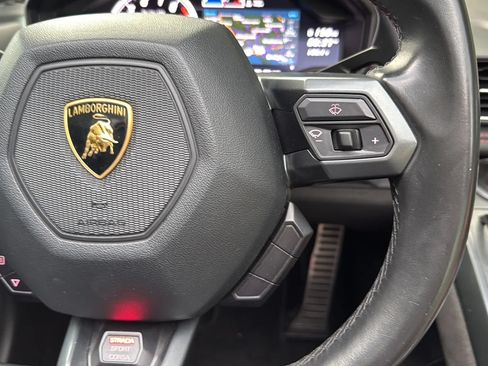 Used 2017 Lamborghini Huracan LP 580-2 RWD image 29