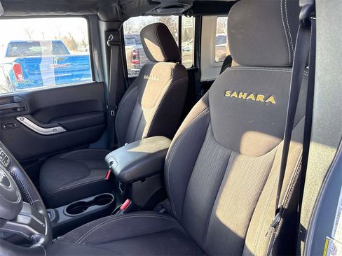 Used 2014 Jeep Wrangler Unlimited Sahara w/ Dual Top Group image 12
