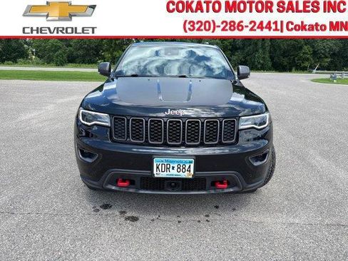 Used 2021 Jeep Grand Cherokee Trailhawk w/ Trailhawk Luxury Group AWD/4WD image 2