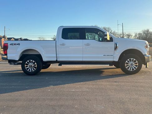 Used 2022 Ford F250 Lariat image 4