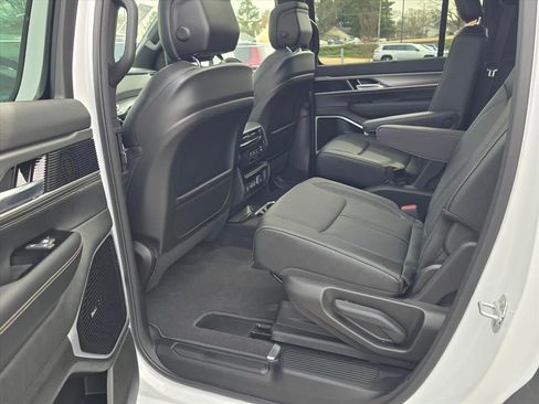 New 2026 Jeep Grand Wagoneer Limited image 5
