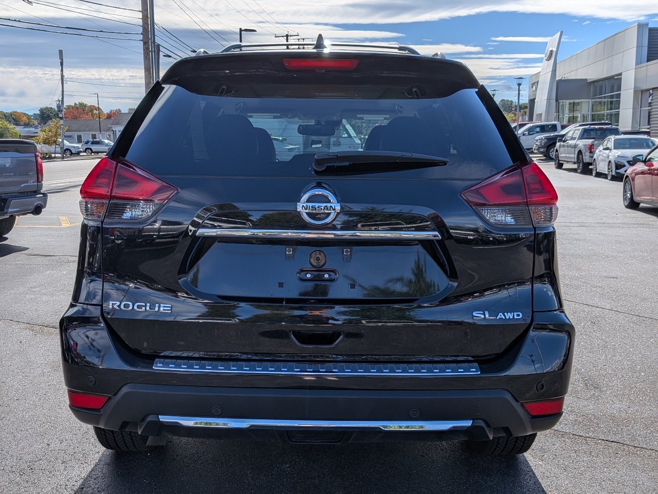 Used 2019 Nissan Rogue SL w/ Premium Package AWD/4WD image 5