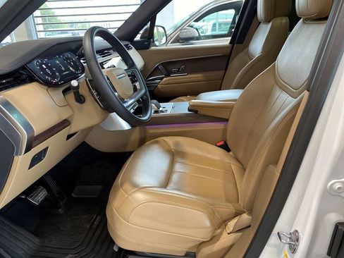Used 2025 Land Rover Range Rover Long Wheelbase SE AWD/4WD image 24