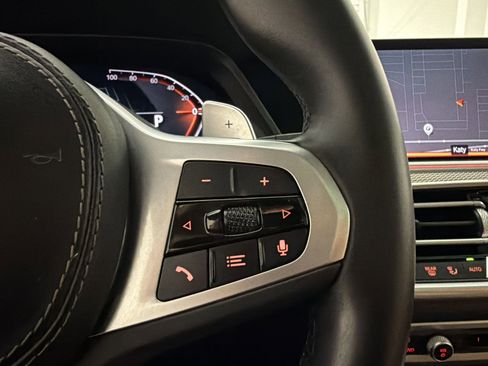 Used 2023 BMW X5 sDrive40i w/ M Sport Package RWD image 24