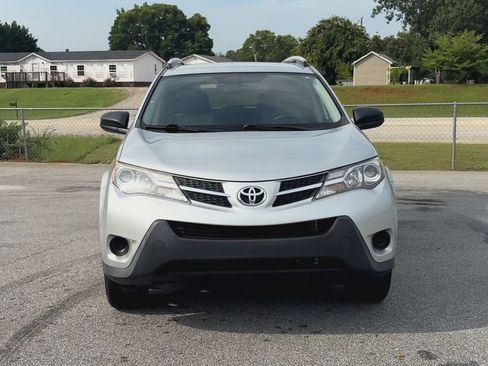 Used 2015 Toyota RAV4 LE FWD image 3