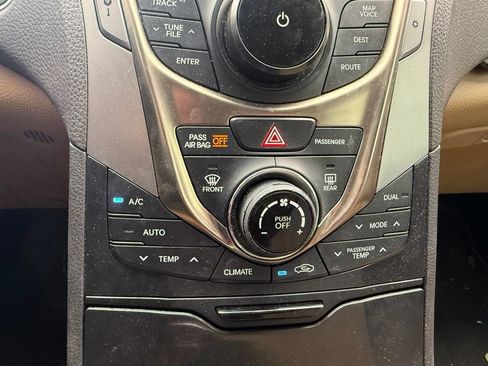 Used 2012 Hyundai Azera FWD image 14