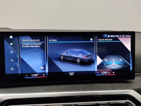 Used 2024 BMW 330i Sedan w/ Premium Package image 22