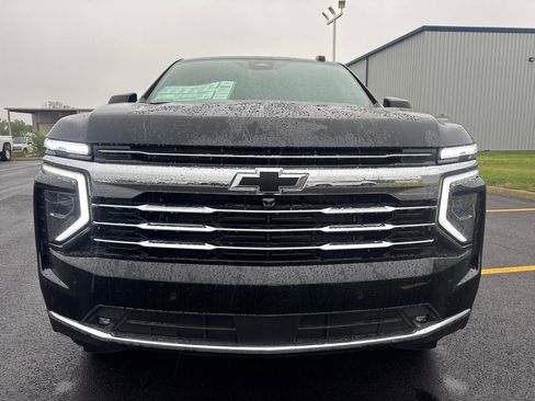 New 2026 Chevrolet Suburban LT w/ Comfort Package AWD/4WD image 11