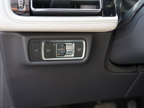 Used 2025 Lincoln Aviator Reserve w/ Illumination Package AWD/4WD image 17
