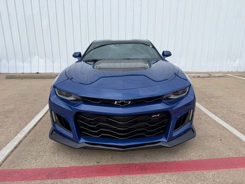 Used 2019 Chevrolet Camaro ZL1 RWD image 10