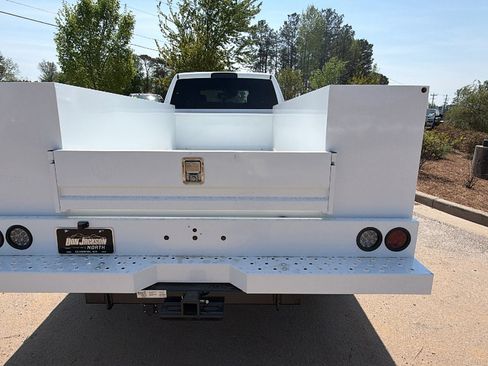 New 2026 RAM 4500 Tradesman w/ Chrome Appearance Group AWD/4WD image 9