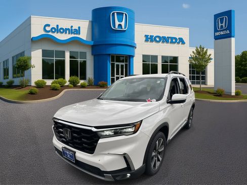 Certified 2023 Honda Pilot Elite image 2