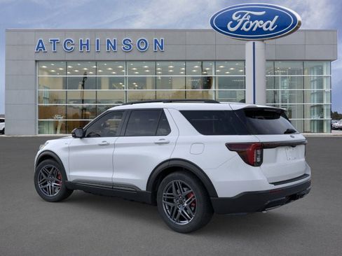 New 2026 Ford Explorer ST-Line w/ ST-Line Street Pack image 4