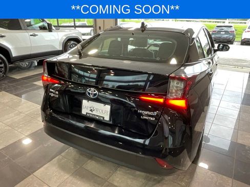 Used 2020 Toyota Prius Limited w/ Premium Convenience Package FWD image 5