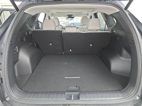 Used 2023 Hyundai Tucson SEL w/ Convenience Package FWD image 12
