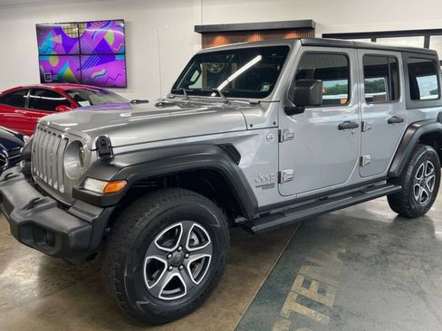 Used 2020 Jeep Wrangler Unlimited Sport S AWD/4WD image 1