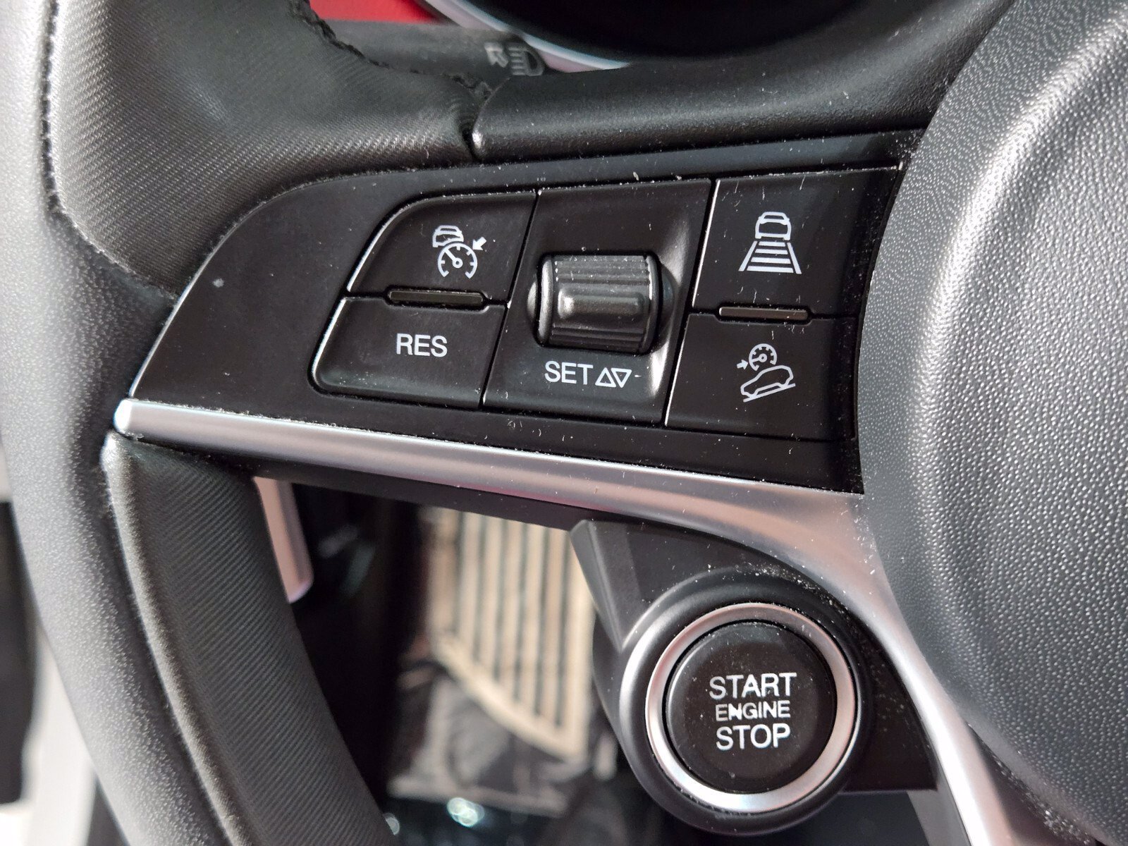 Used 2018 Alfa Romeo Stelvio Ti Sport AWD/4WD image 24