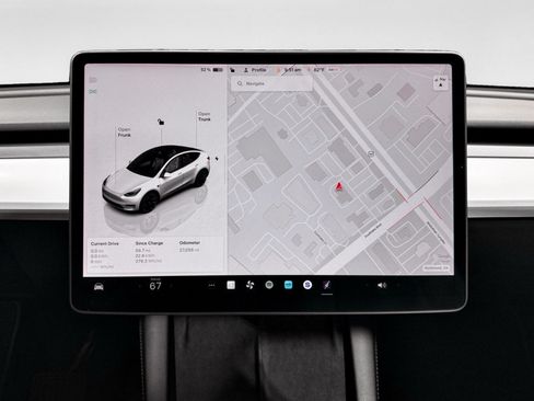Used 2022 Tesla Model Y Long Range AWD/4WD image 9