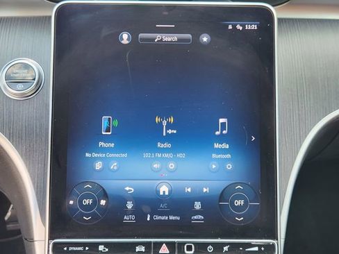 Used 2023 Mercedes-Benz C 300 Sedan image 12