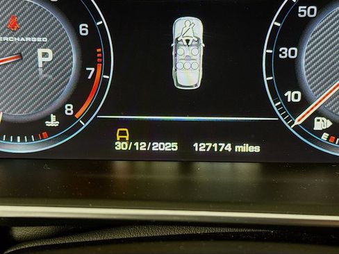 Used 2014 Land Rover Range Rover Supercharged image 13