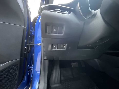 Used 2022 Toyota C-HR Limited image 17