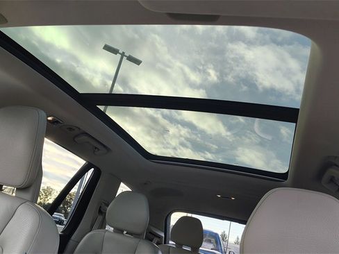 Certified 2022 Volvo XC90 T8 Inscription Expression w/ Advanced Package image 27