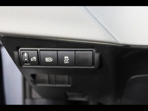 Used 2026 Toyota Corolla Cross LE w/ Moonroof Package AWD/4WD image 19