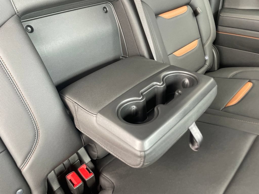 Used 2024 GMC Sierra 1500 AT4 w/ Technology Package AWD/4WD image 21