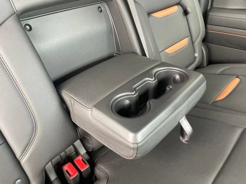 Used 2024 GMC Sierra 1500 AT4 w/ Technology Package AWD/4WD image 21
