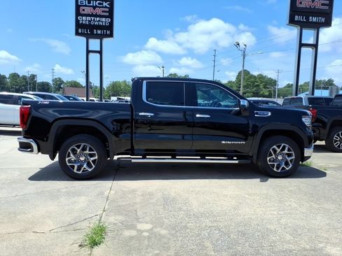 New 2026 GMC Sierra 1500 SLT w/ SLT Premium Plus Package AWD/4WD image 8