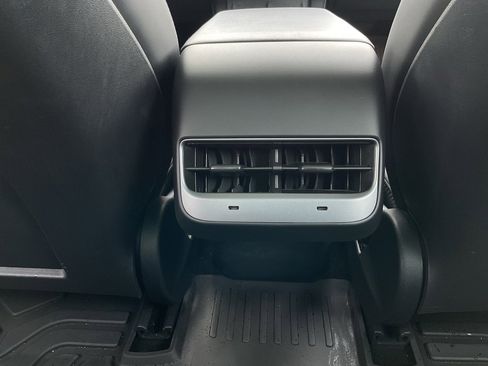 Used 2022 Tesla Model 3 Long Range image 18