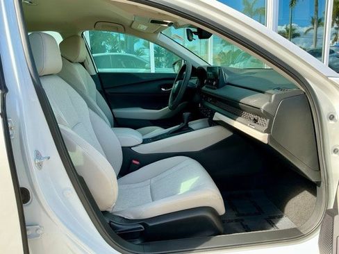 Certified 2023 Honda Accord LX image 13