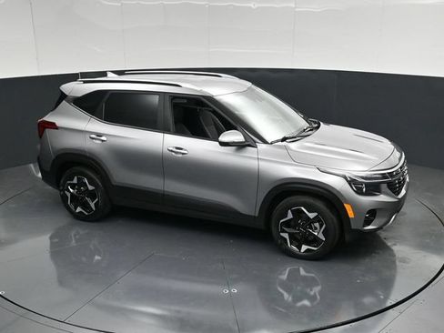Used 2025 Kia Seltos S FWD image 49