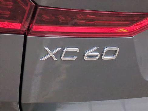 New 2026 Volvo XC60 B5 Plus w/ Protection Package Premier image 12