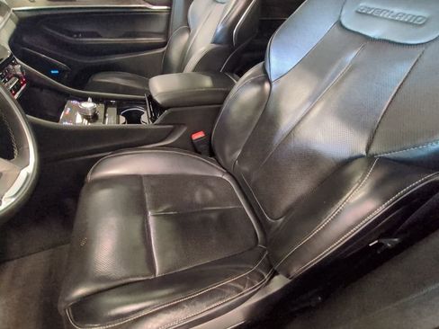 Used 2022 Jeep Grand Cherokee Overland w/ Luxury Tech Group IV image 10