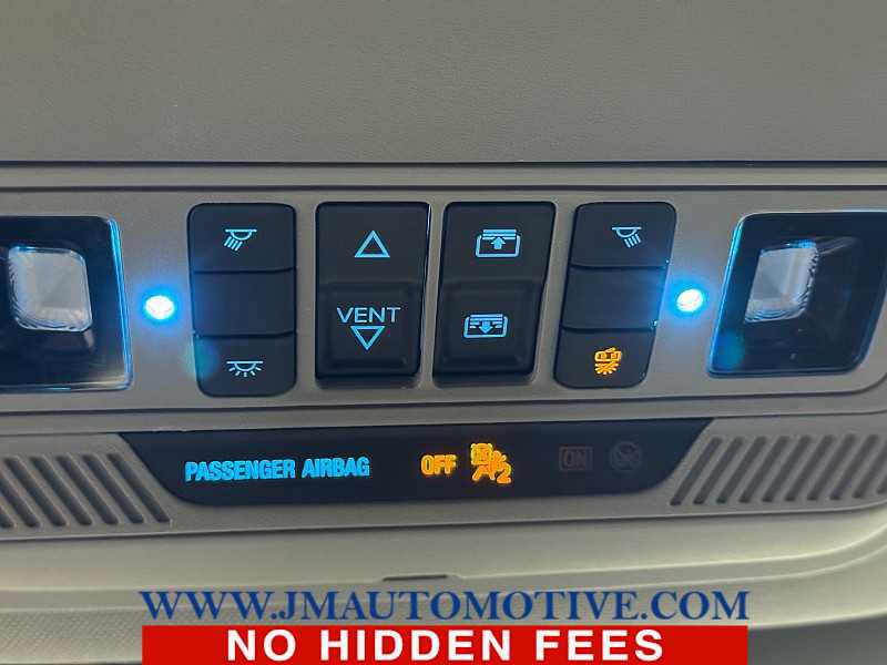 Used 2023 Ford Explorer XLT w/ Equipment Group 202A AWD/4WD image 40