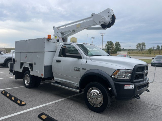 Used 2016 RAM 5500 Tradesman w/ Power & Remote Entry Group RWD image 4