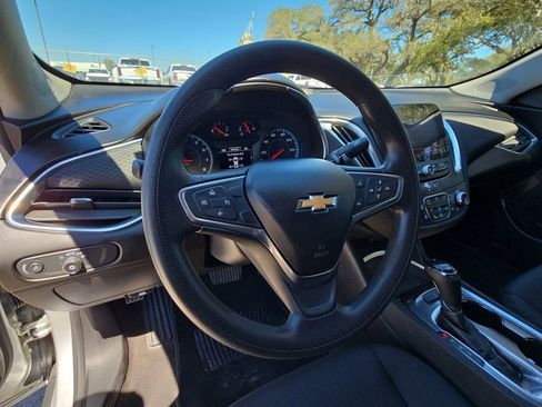 Used 2020 Chevrolet Malibu LT image 15