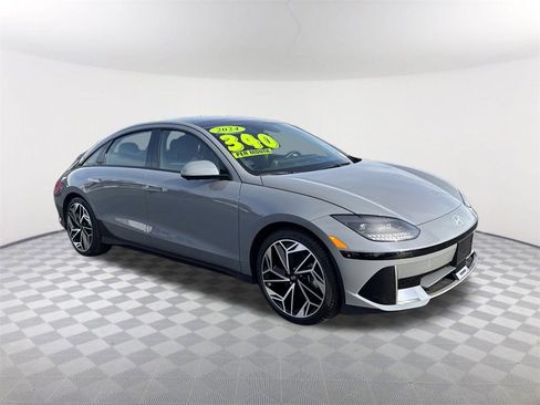 Used 2024 Hyundai Ioniq 6 Limited image 3