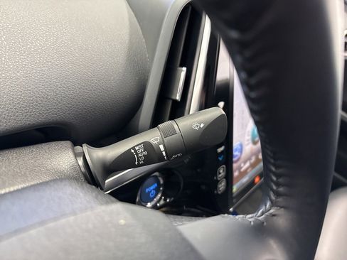 Certified 2022 Toyota Prius Prime Limited image 21