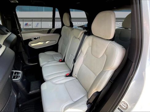 Used 2022 Volvo XC90 T8 R-Design w/ Advanced Package AWD/4WD image 22